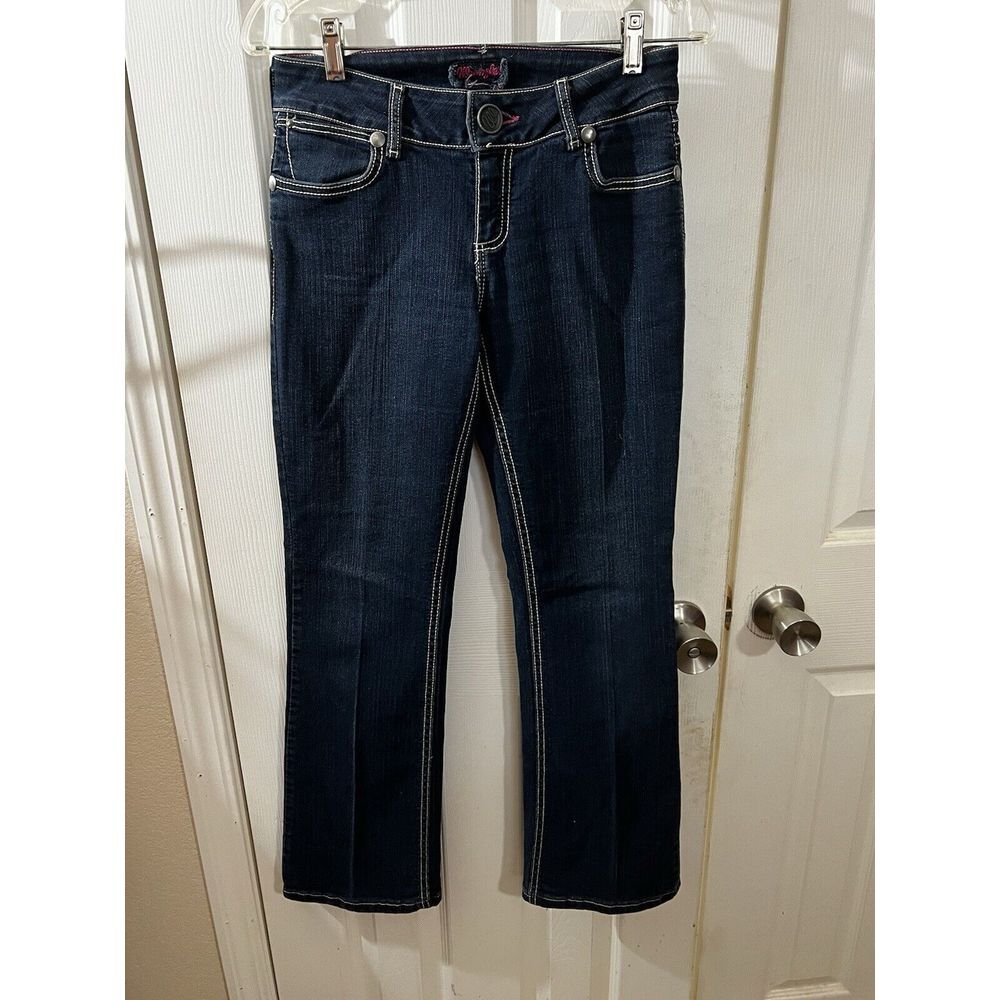 Women's Wrangler Jeans Size‎ 5 X 32 Straight Leg